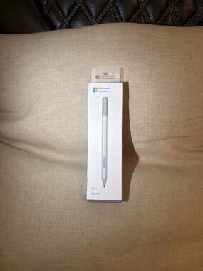 Microsoft Surface Pen Model 1776, Platinum Silver Stylus with Tilt Support